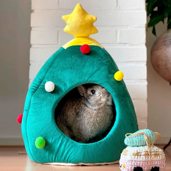 Rabbit hideout for Christmas FlopBunny 5